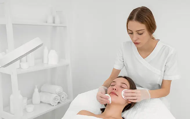 Best Hydrafacial Procedures With Reviva