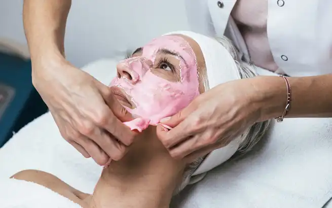 What Is a Face Chemical Peel?
